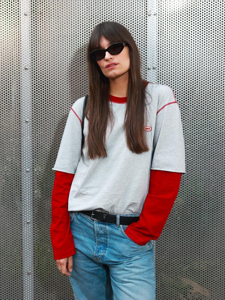 Clara Luciani au défilé AMI Paris homme printemps-été 2027.