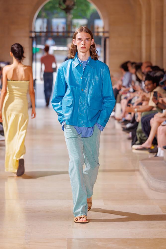 Le défilé Auralee printemps-été 2027 à la Fashion Week homme de Paris