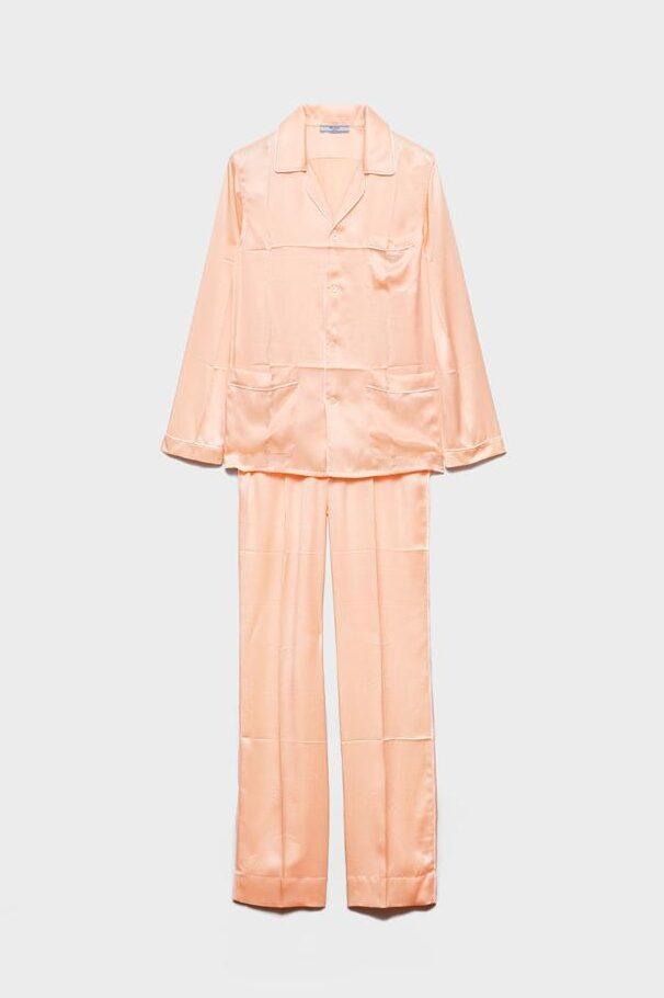 pyjama chic en satin vintage rose prada