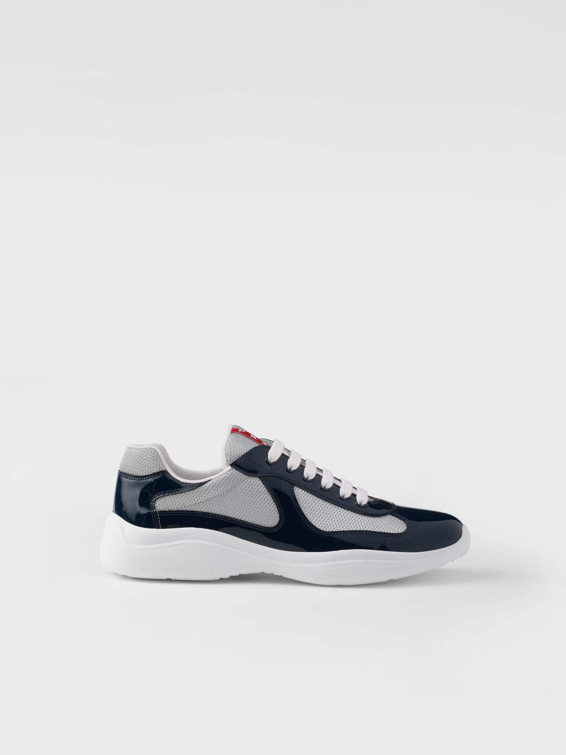 Sneakers en cuir verni, 790€, Prada.