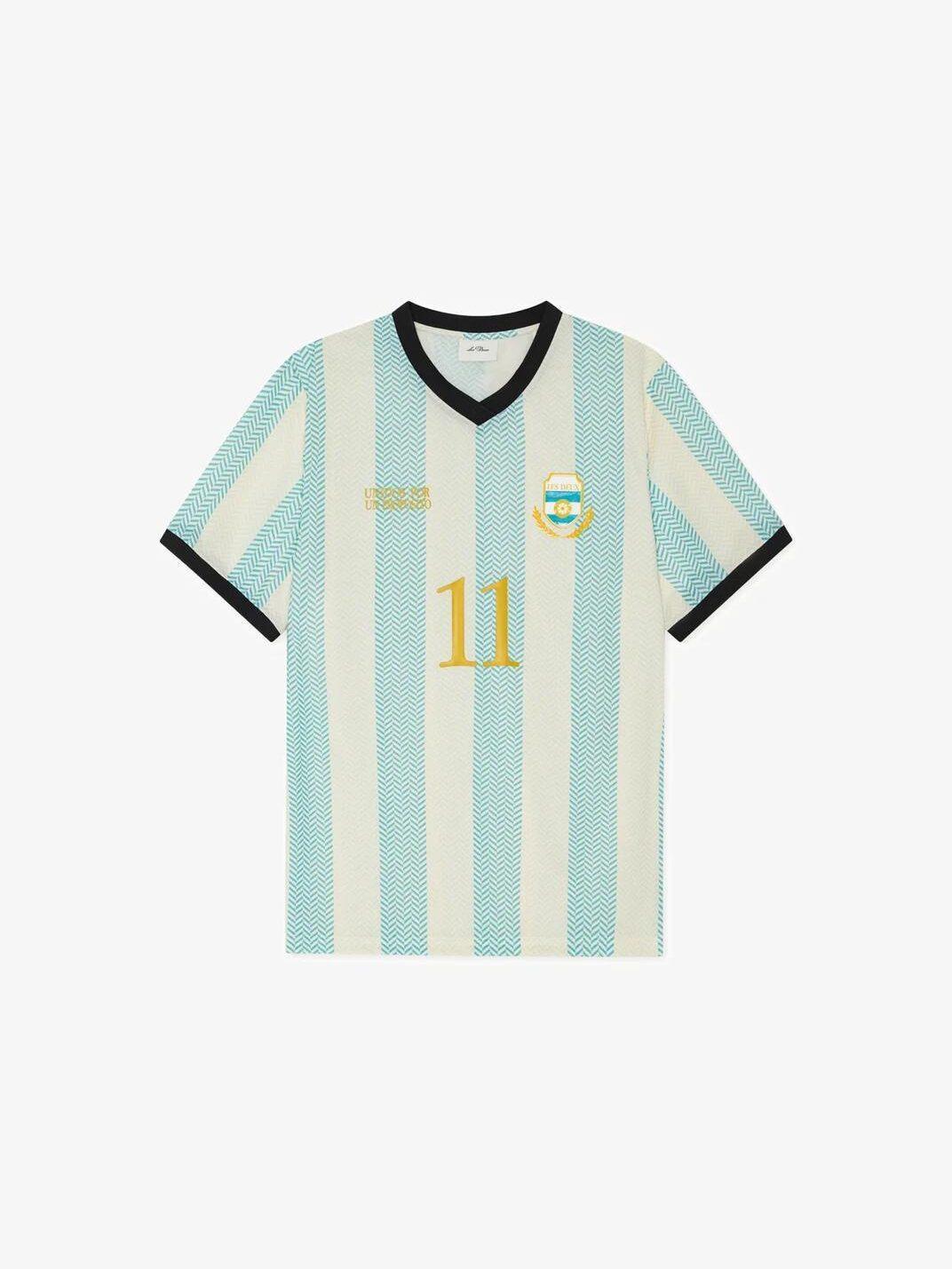 Maillot de football, 79€, Les Deux.