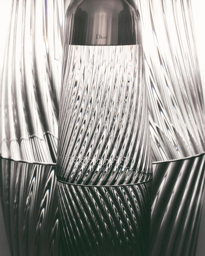 La lampe Corolle par le designer Noé Duchaufour-Lawrance pour Dior