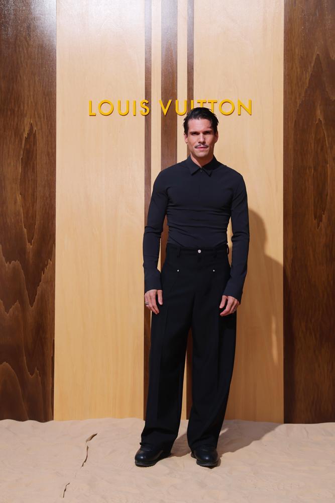 François Civil au défilé Louis Vuitton homme printemps-été 2027 dans le cadre de la Fashion Week de Paris, le 23 juin 2026 à Paris, en France.