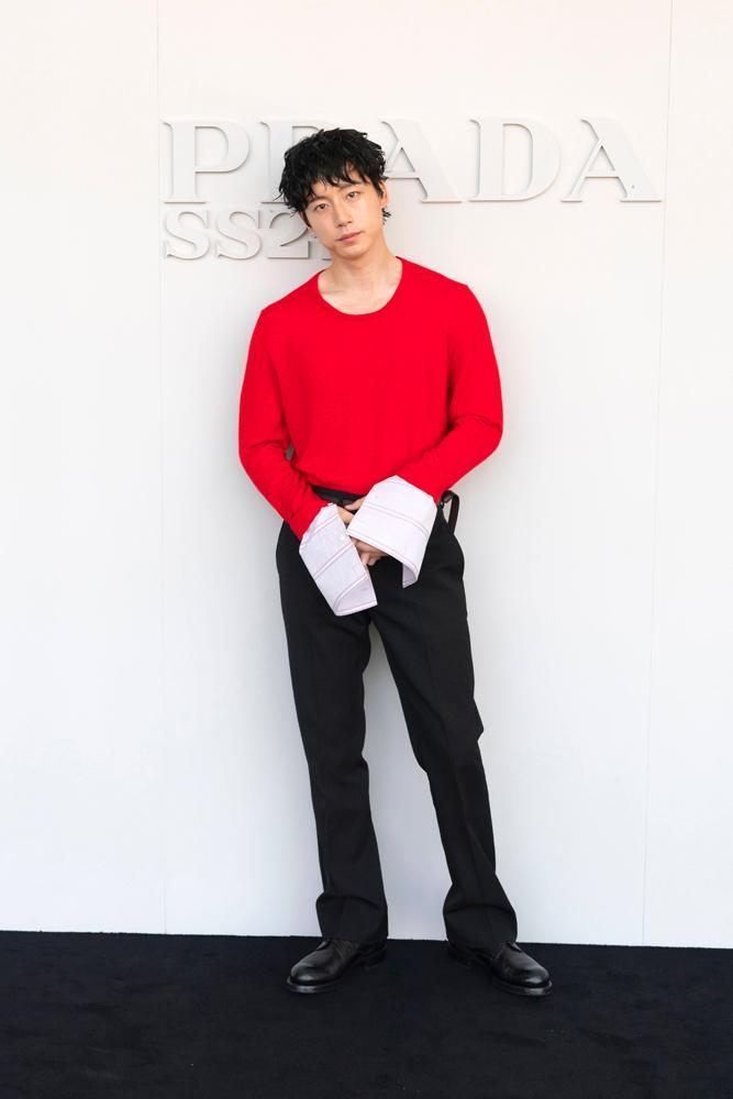 Kentaro Sakaguchi au défilé Prada homme printemps-été 2027.