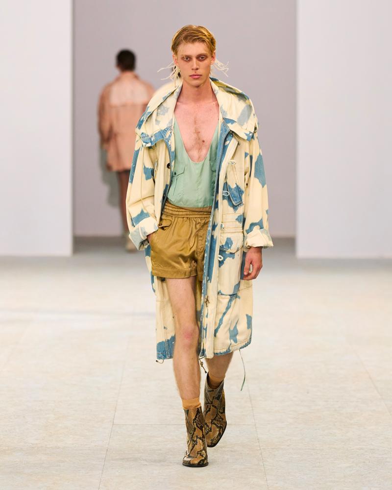 Le défilé Dries Van Noten printemps-été 2027 à la Fashion Week de Paris