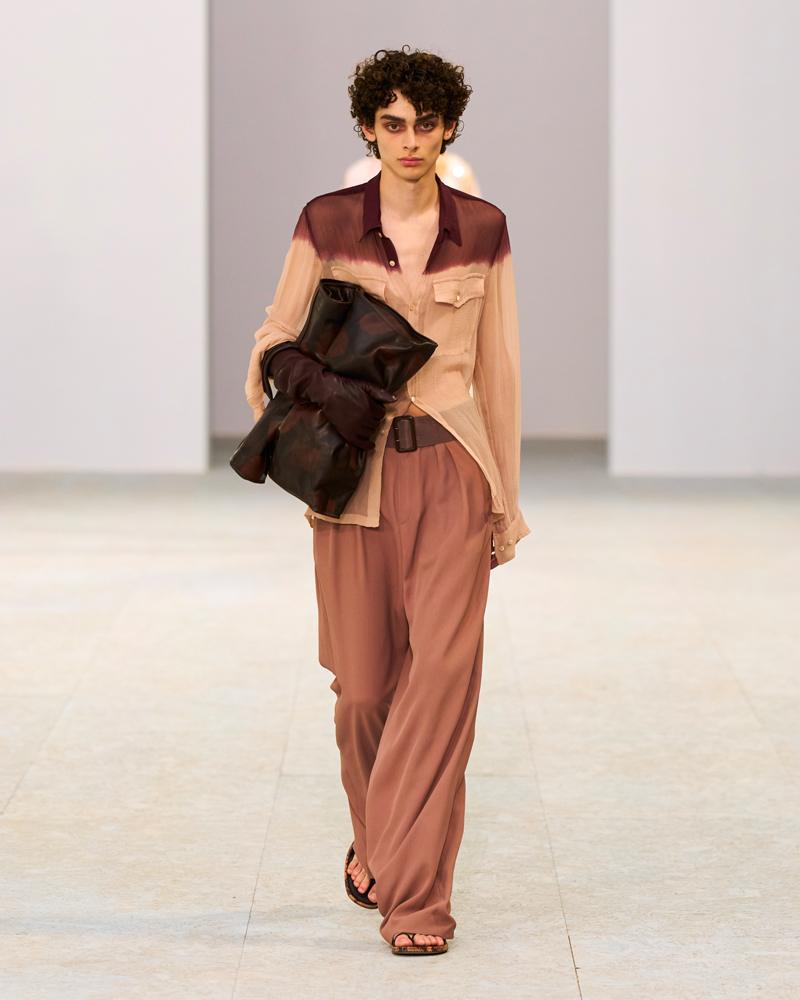 Le défilé Dries Van Noten printemps-été 2027 à la Fashion Week de Paris