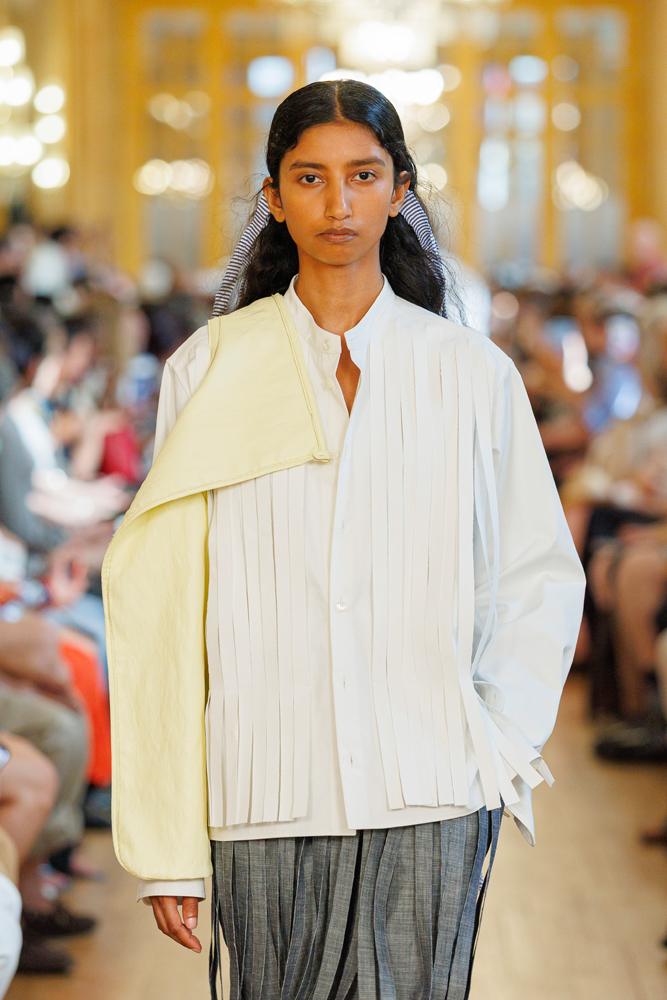 Le défilé Hed Mayner printemps-été 2027 à la Fashion Week de Paris