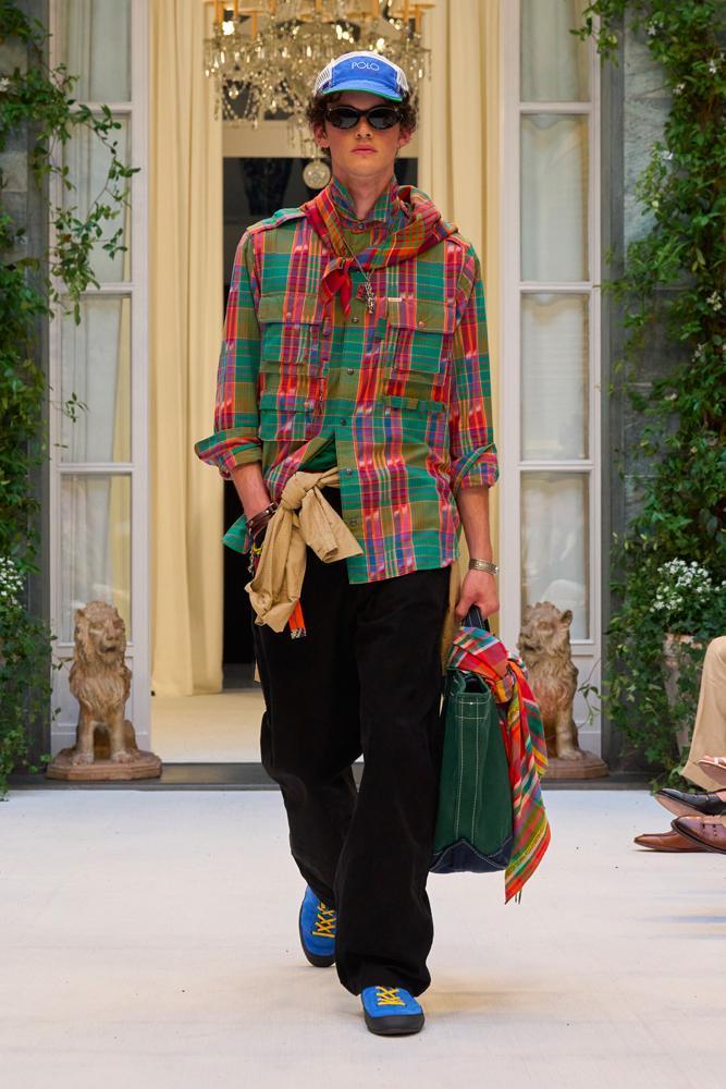 Le défilé Ralph Lauren printemps-été 2027 à la Fashion Week de Milan