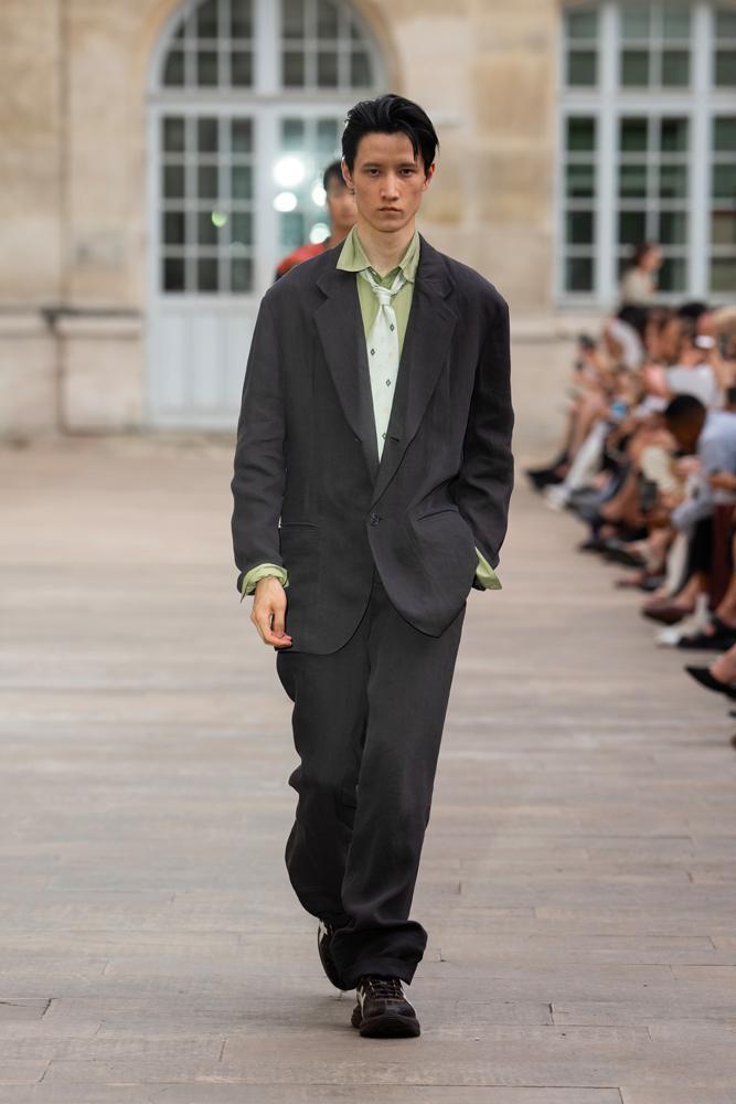 Le défilé Soshiotsuki printemps-été 2027 à la Fashion Week de Paris