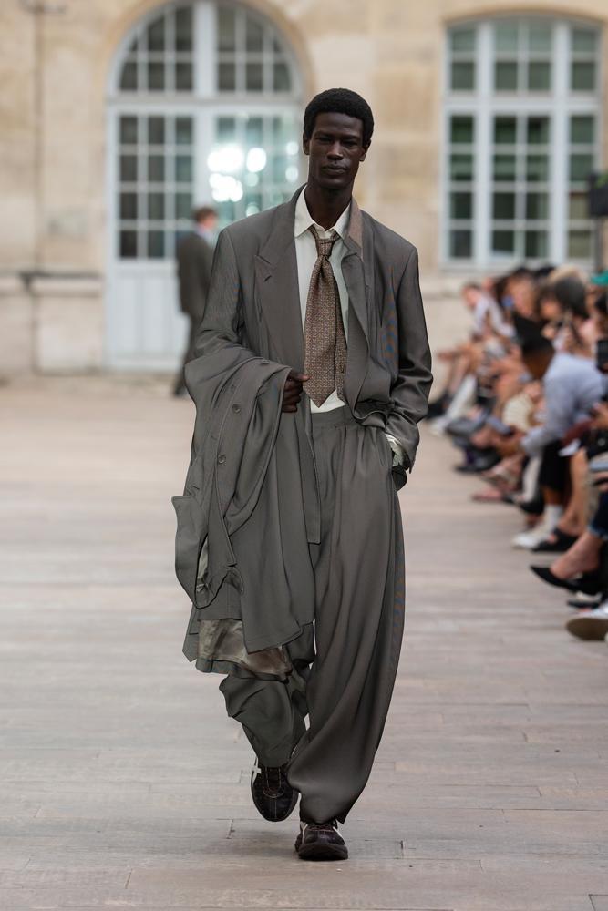 Le défilé Soshiotsuki printemps-été 2027 à la Fashion Week de Paris