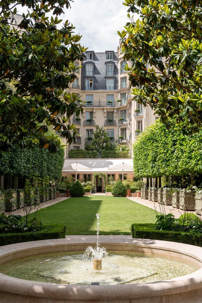 Le Grand Ritz.