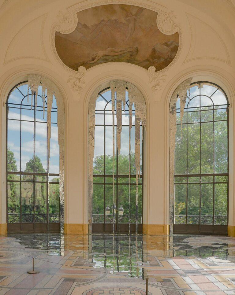Mathias Kiss, Liquid Mirror (2026).