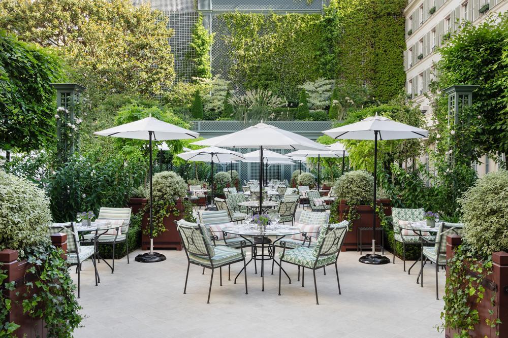 La terrasse du Bristol, Paris 8e.