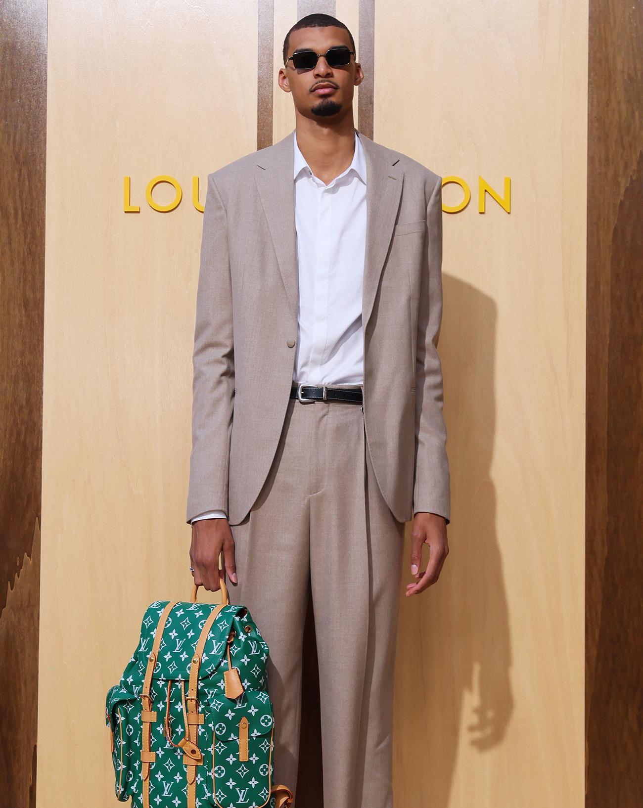 Victor Wembanyama au défilé Louis Vuitton homme printemps-été 2027.