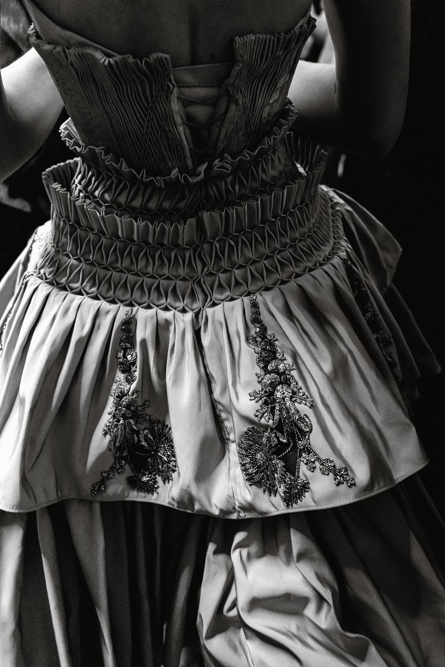 Backstage défilé Arazdei automne-hiver 2026-2027 par Line Brusegan