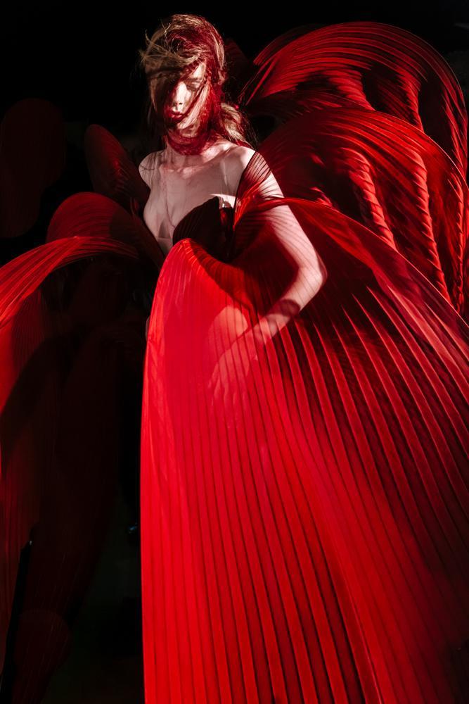 Backstage défilé Iris Van Herpen automne-hiver 2026-2027 par Line Brusegan