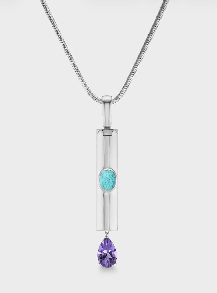 Le collier Aflalo NYC bleu Tiffany.