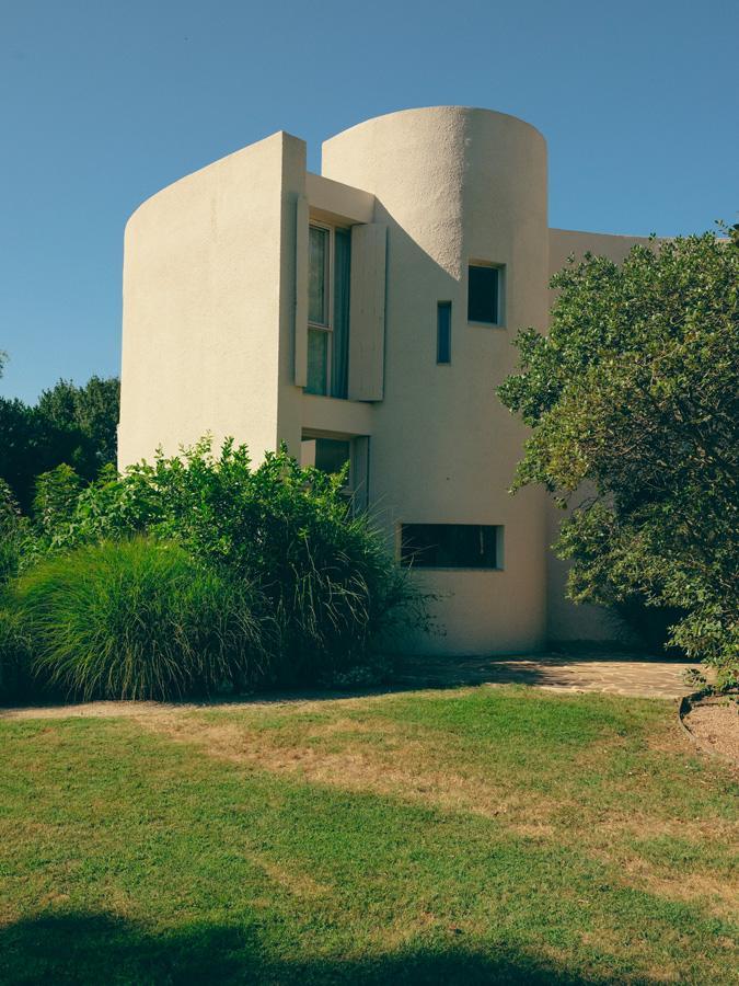 Vue extérieure de la La Casa Ideale à Arles