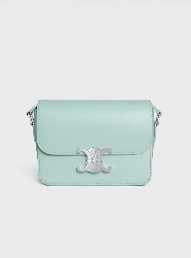 Le sac Triomphe Celine bleu Tiffany.