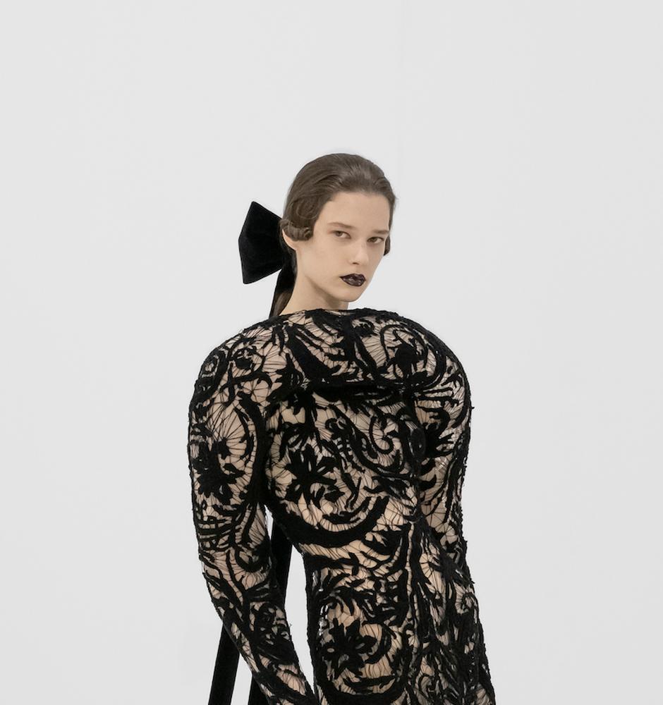 Le make up du look 10 du défilé Jean Paul Gaultier haute couture automne-hiver 2026-2027.