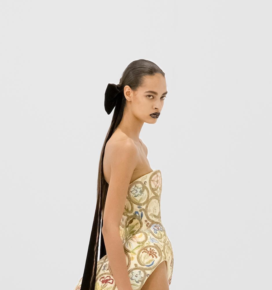 Le make up du look 31 du défilé Jean Paul Gaultier haute couture automne-hiver 2026-2027.