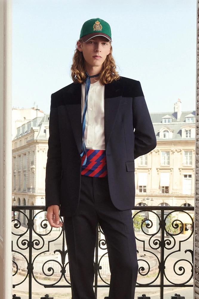Cummerbund rayé Kenzo. © Kenzo.