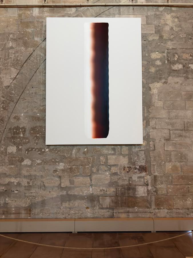 Peinture de l'exposition Relatum Lee Ufan au Palais des Papes à Avignon