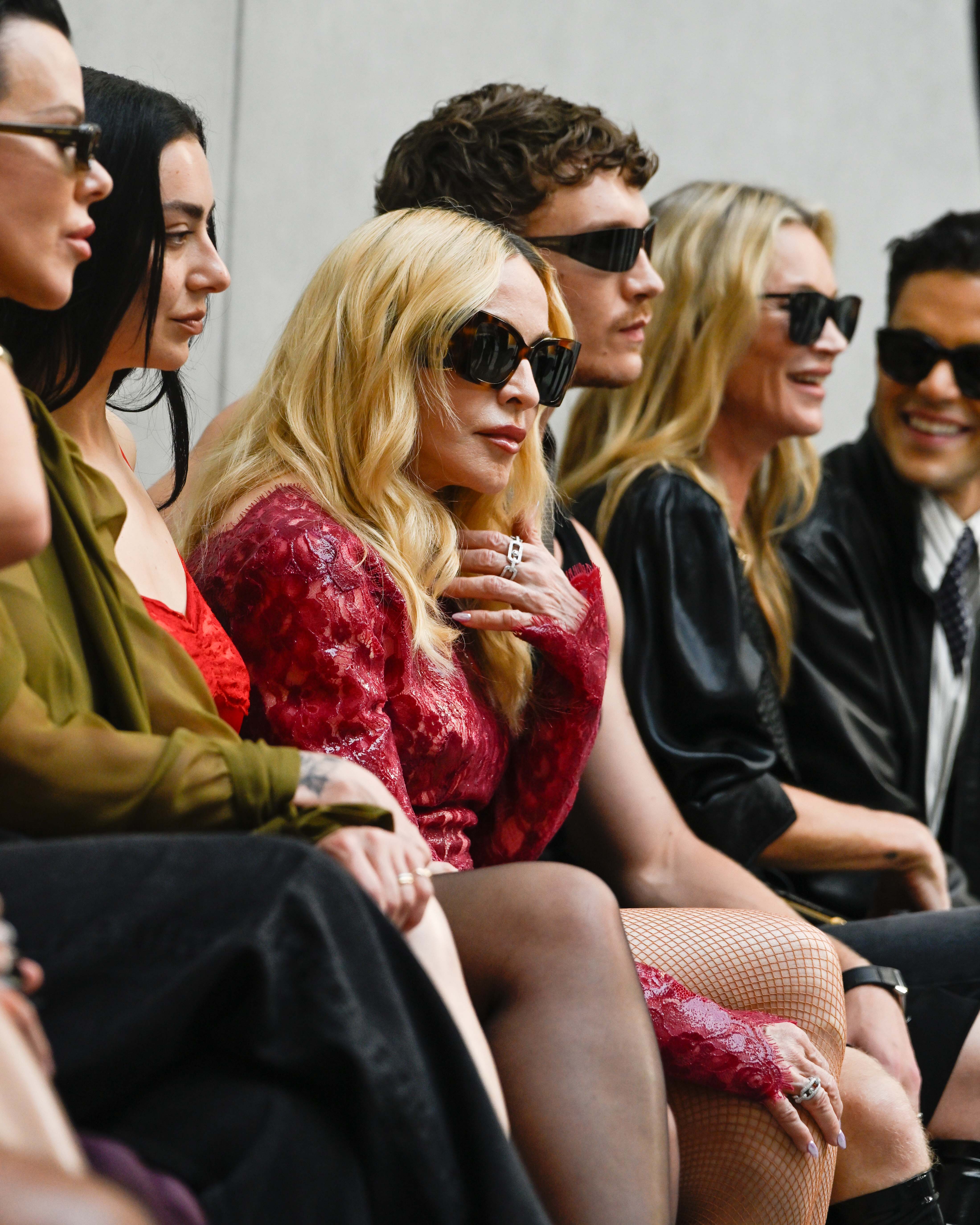 Madonna en Messika au défilé Saint Laurent printemps-été 2027.