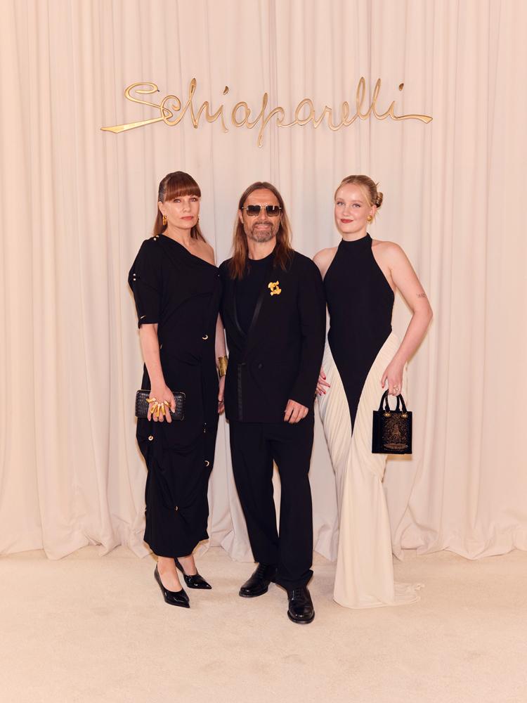 Max Martin, Doris Martin et Jenny Petersson au défilé Schiaparelli Haute Couture automne hiver 2026.