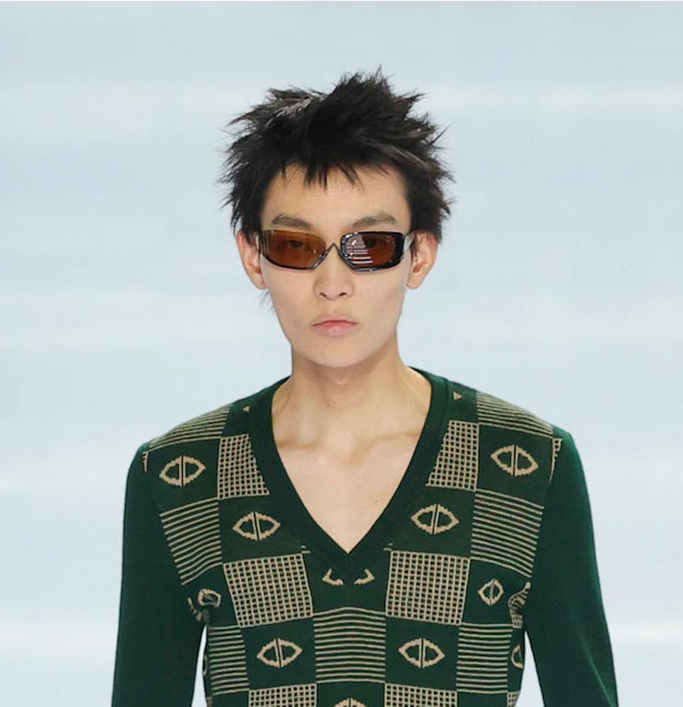 Lunettes futuristes Prada © Prada.