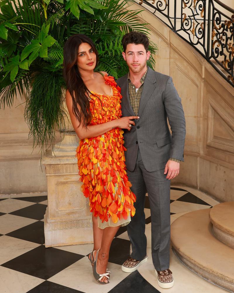 Priyanka Chopra et Nick Jonas au défilé Dior haute couture automne hiver 2026-2027.