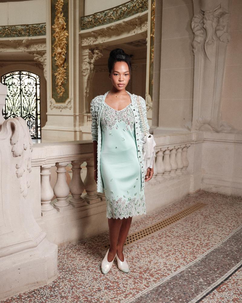 Quen Blackwell au défilé Chanel haute couture automne hiver 2026-2027.