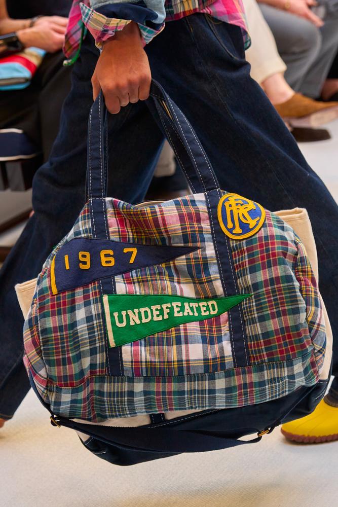 Grand sac patchwork Ralph Lauren. © Ralph Lauren.