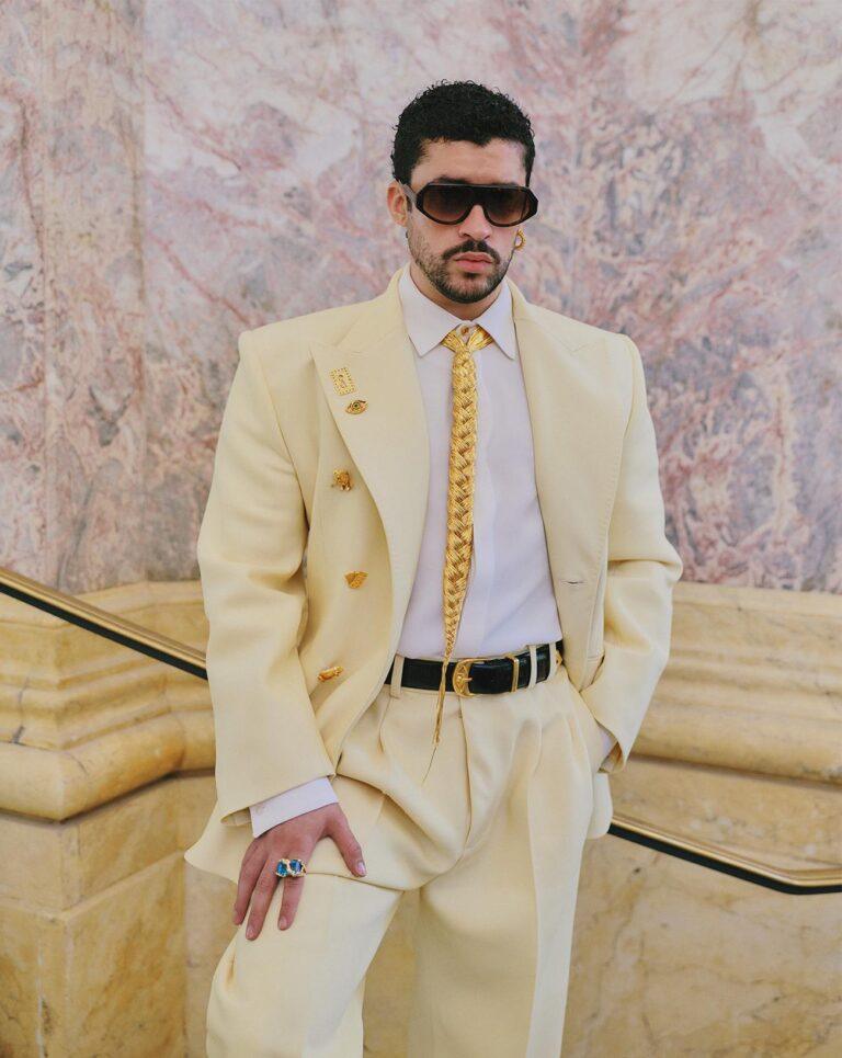 L'artiste Bad Bunny au défilé Schiaparelli Haute Couture automne hiver 2026.