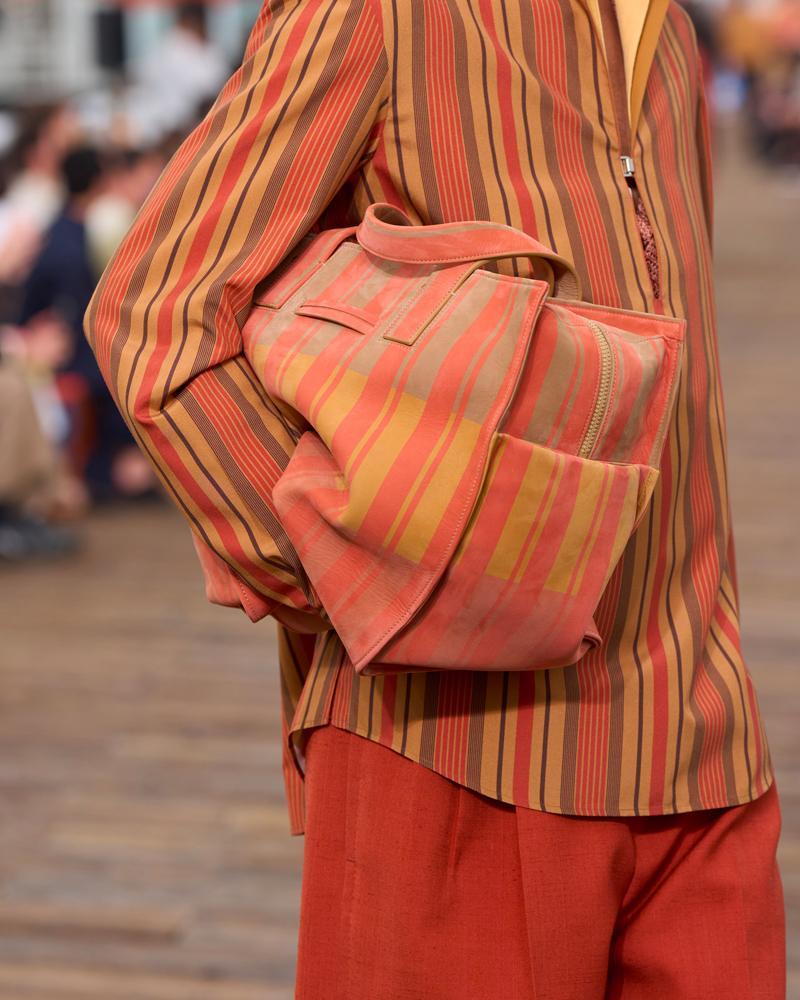 Grand sac cabas orange Zegna. © Zegna.